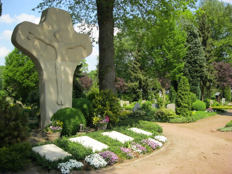 Hochkreuz auf dem Friedhof Herzebrock