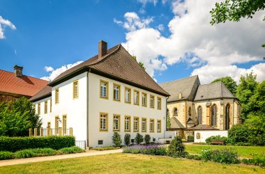 Konventhaus und Kirche