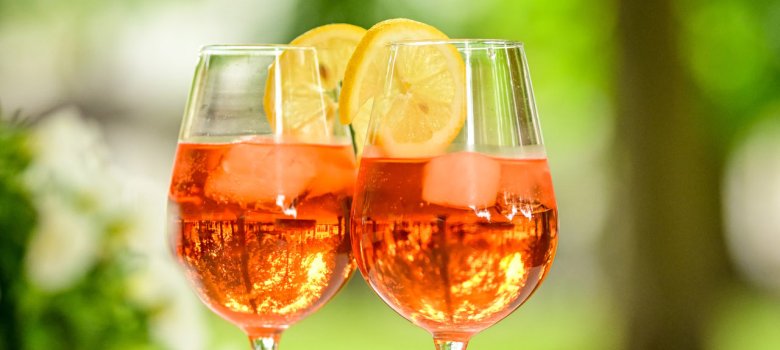 Drinks auf dem Kirchplatz in Herzebrock