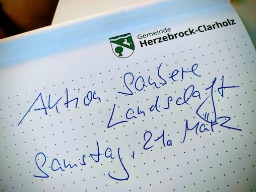 Schriftzug mit Kugelschreiber