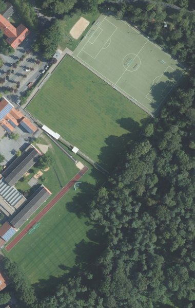 Luftbild über die Sportanlage in Clarholz